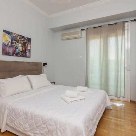 Kerameikos Metro Apartment For 4 Athena Bagian luar foto