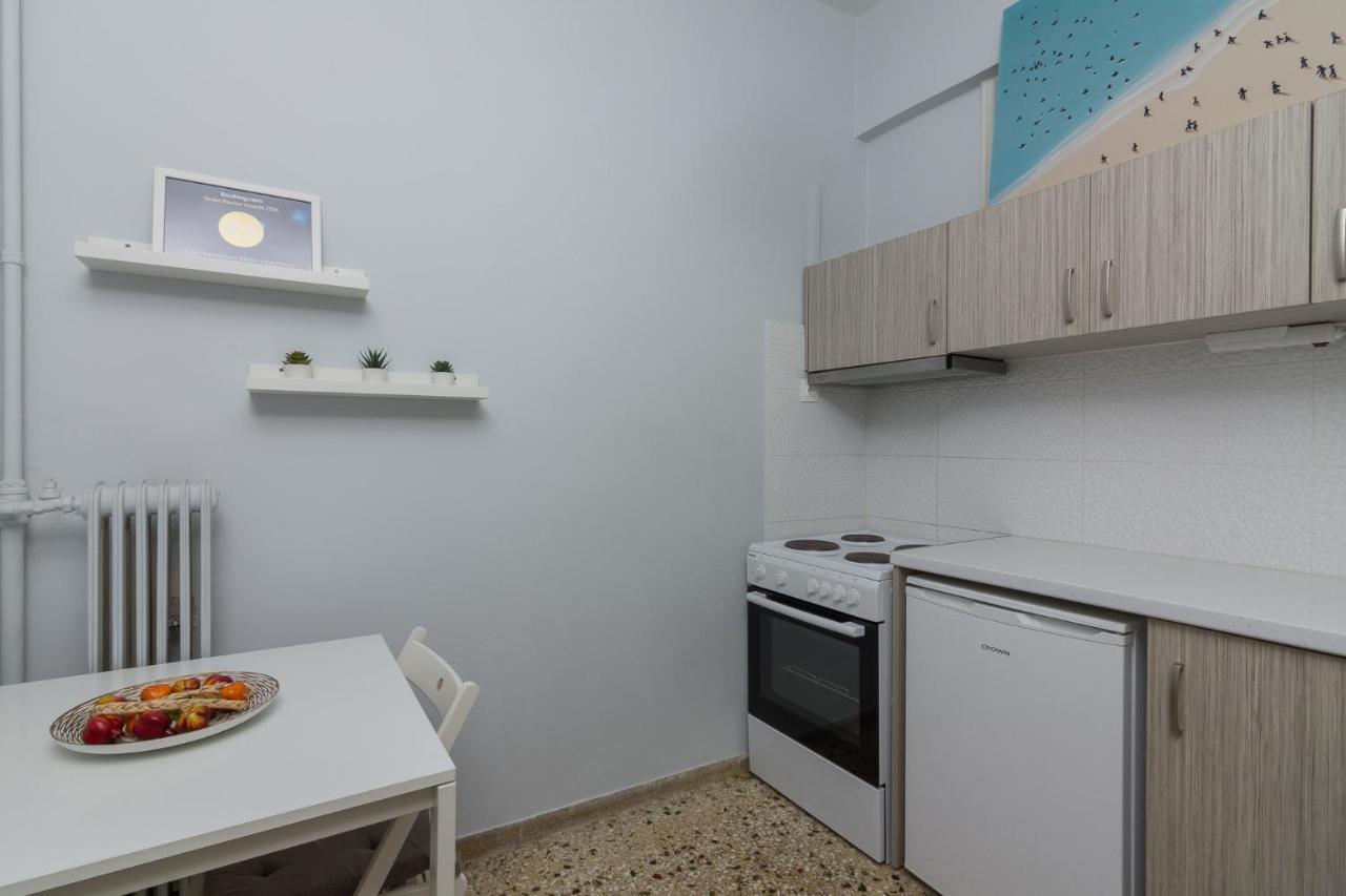 Kerameikos Metro Apartment For 4 Athena Bagian luar foto
